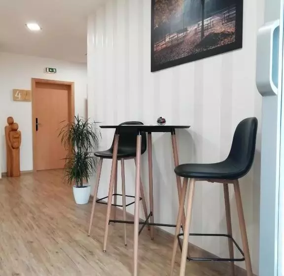 Majatalo Penzion Adéla
