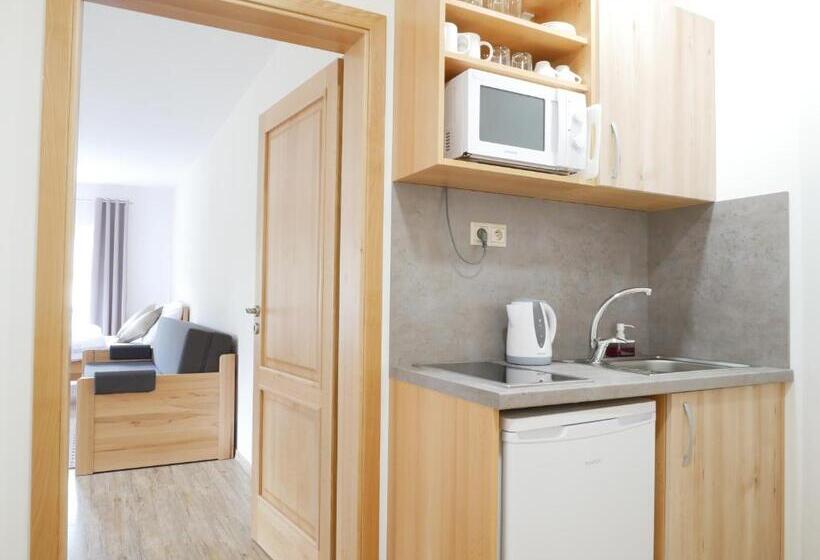 پانسیون Penzion Adéla