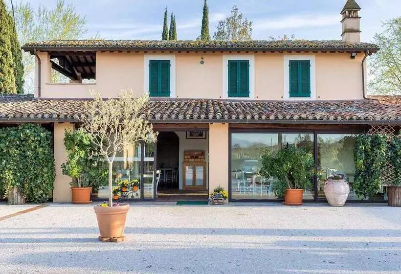 هتل Villaggio Le Stelline