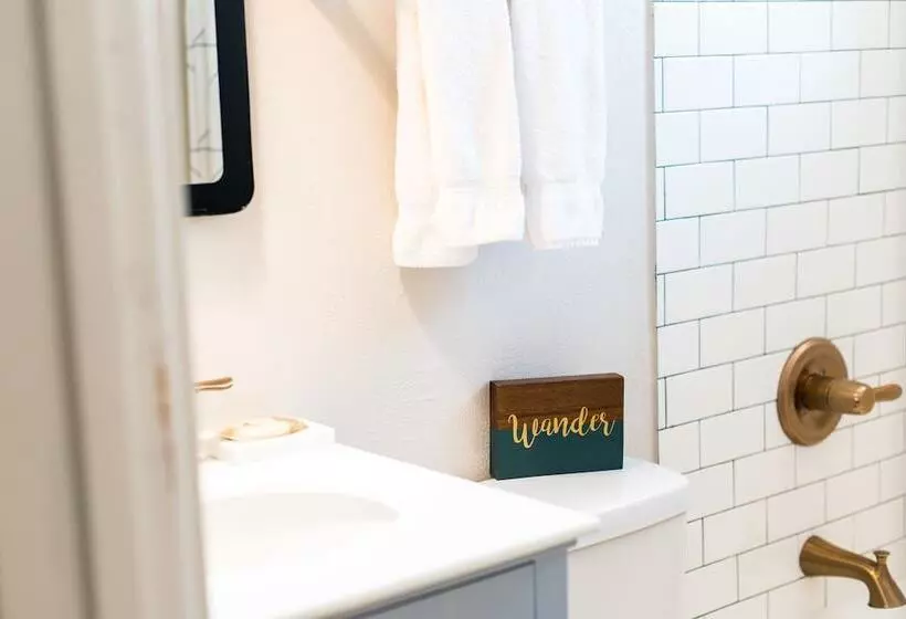 Motelli Coastal Suites Resort