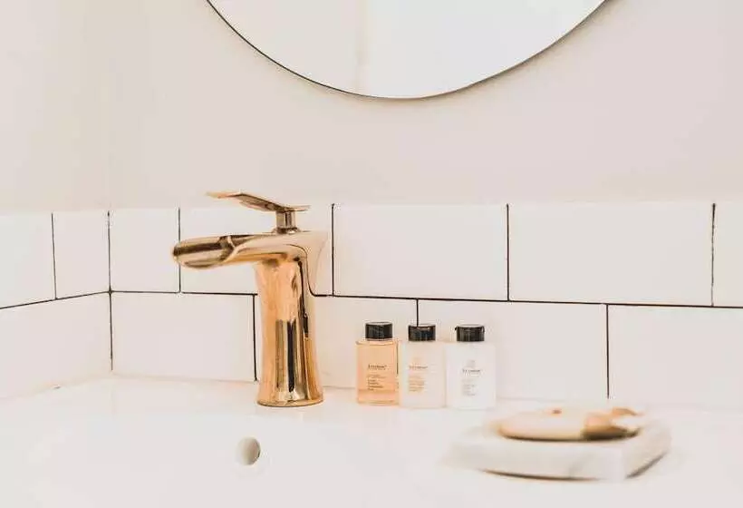 Motelli Coastal Suites Resort