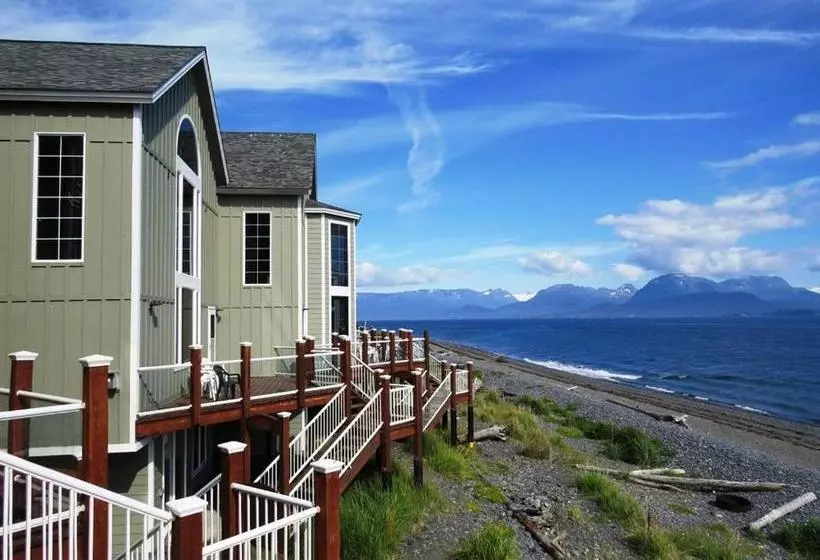 Otter Beach Lodges