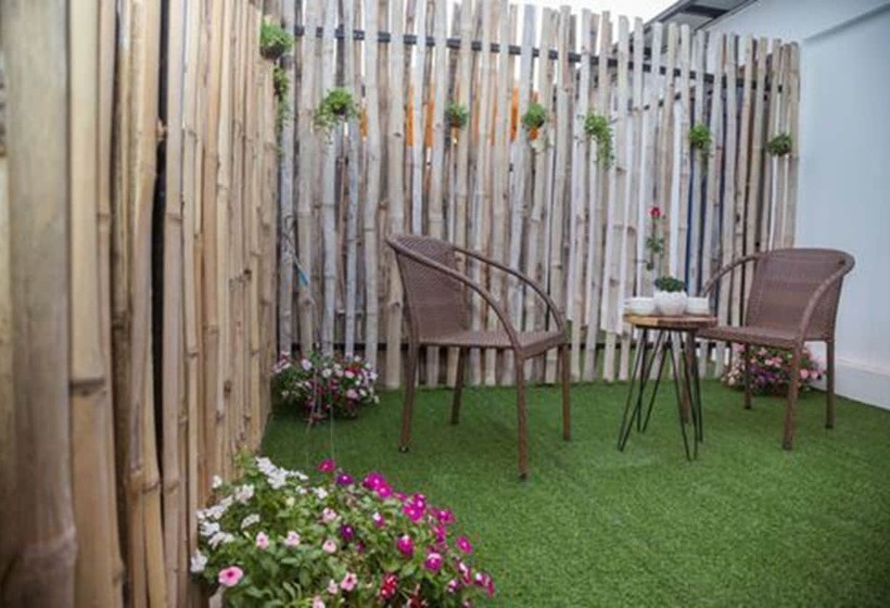 Общежитие Summer Bliss Boutique