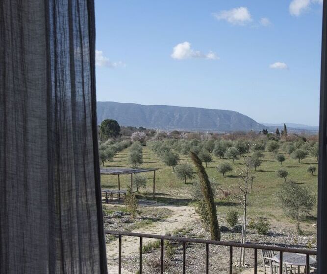 تختخواب و صبحانه Ferme Les Callis