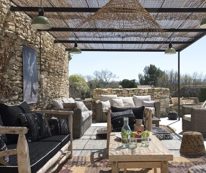 تختخواب و صبحانه Ferme Les Callis