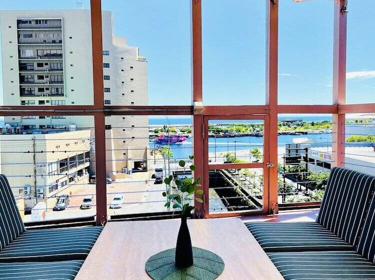 Pensió Hostel And Cafe Izu No Umi