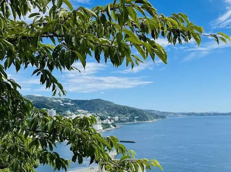 Majatalo Hostel And Cafe Izu No Umi