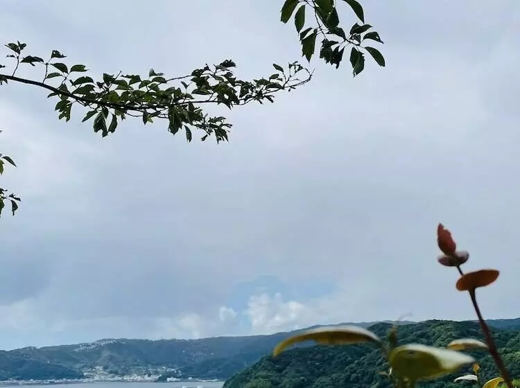 Majatalo Hostel And Cafe Izu No Umi