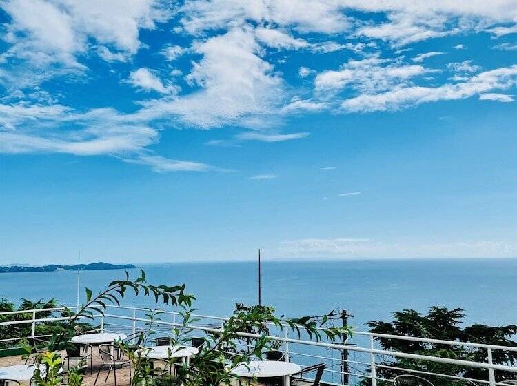 Pensió Hostel And Cafe Izu No Umi