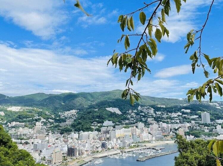 Pensió Hostel And Cafe Izu No Umi