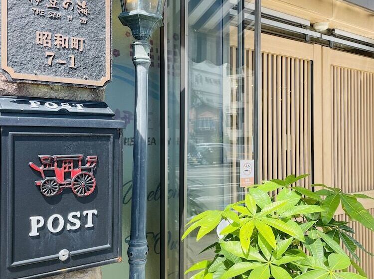 Pensió Hostel And Cafe Izu No Umi