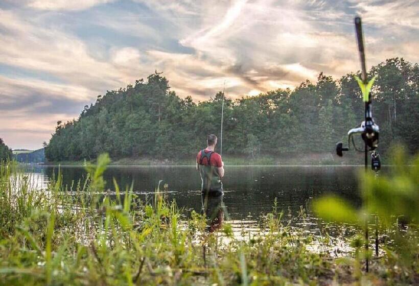 הוסטל Da`sporrer Hotel & Wirtshaus