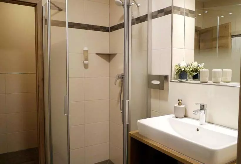 Retkeilymaja Da`sporrer Hotel & Wirtshaus