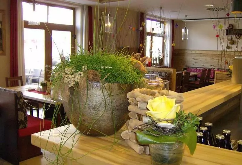 Retkeilymaja Da`sporrer Hotel & Wirtshaus