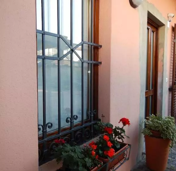 تختخواب و صبحانه 3per3