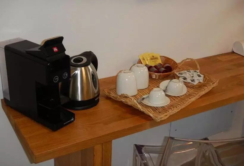 تختخواب و صبحانه 3per3