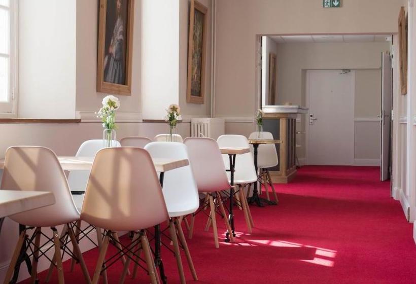 ホテル Beauvilliers