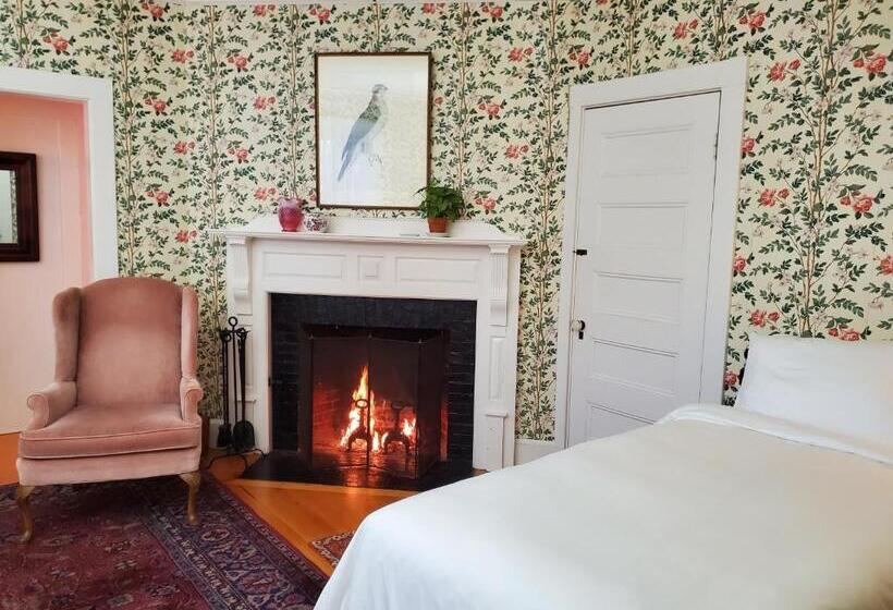 ユースホステル Harbourside Inn