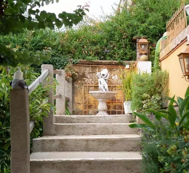 پانسیون Casamatta