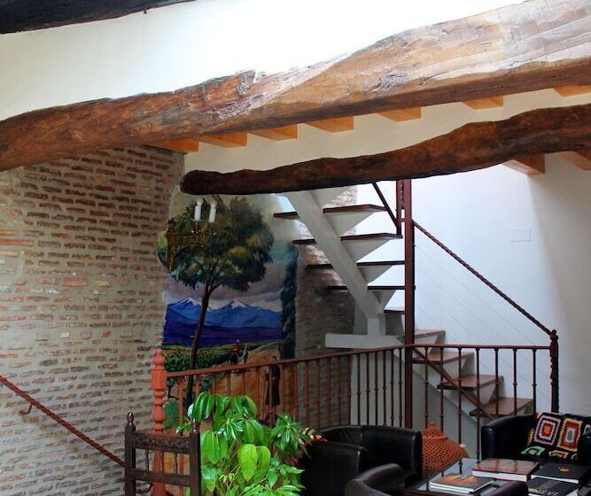 پانسیون Posada Ignatius