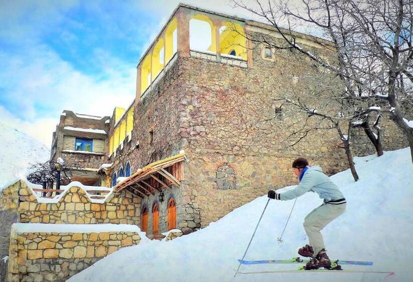 هاستل Zaratoustra