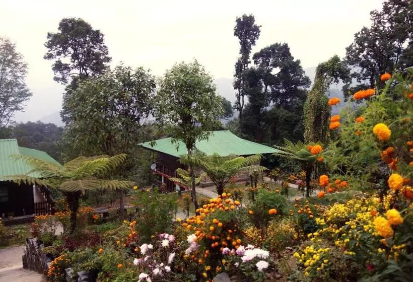 تختخواب و صبحانه The Barfung Retreat