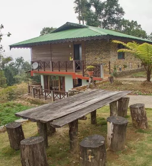 تختخواب و صبحانه The Barfung Retreat