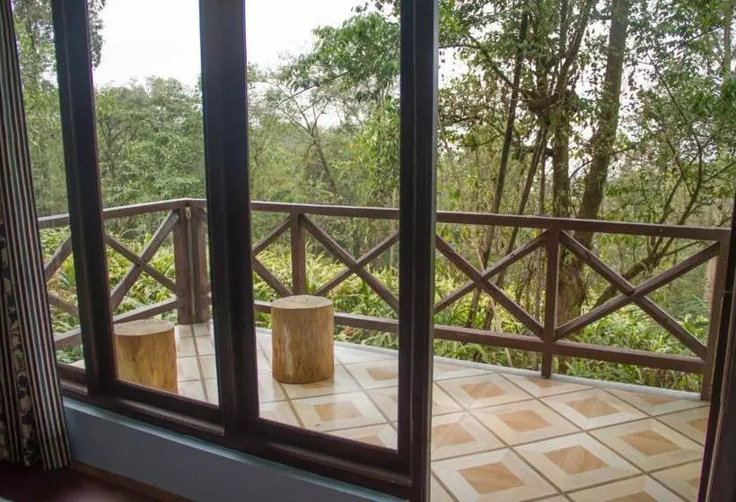 تختخواب و صبحانه The Barfung Retreat