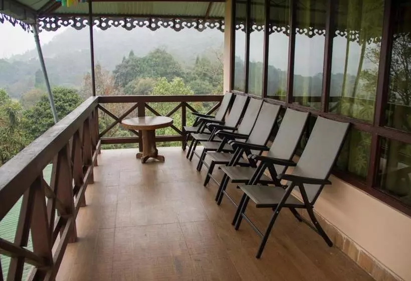 تختخواب و صبحانه The Barfung Retreat