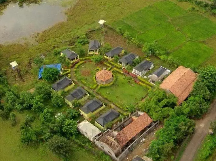 Hotelli Camp Serai Tiger Tadoba