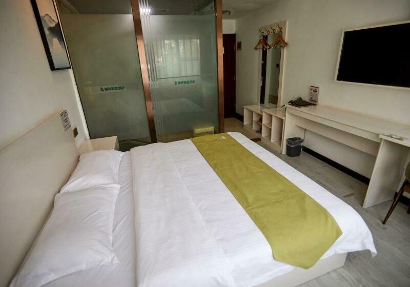 Hotel Greentree Alliance Xinxiang Train Station