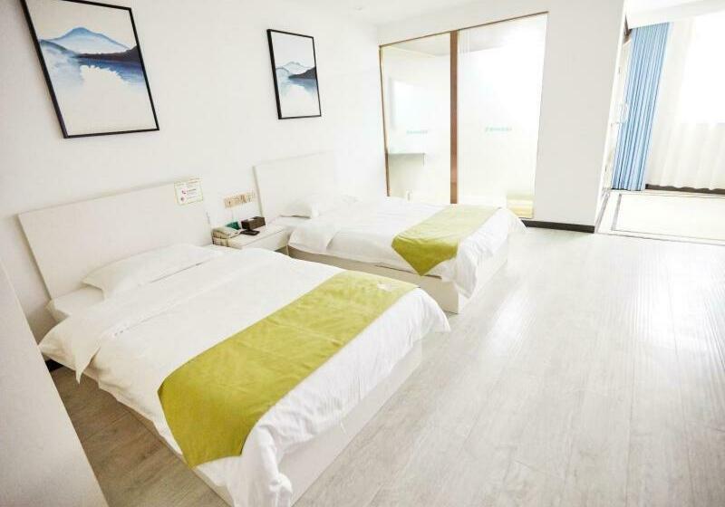 Hotel Greentree Alliance Xinxiang Train Station