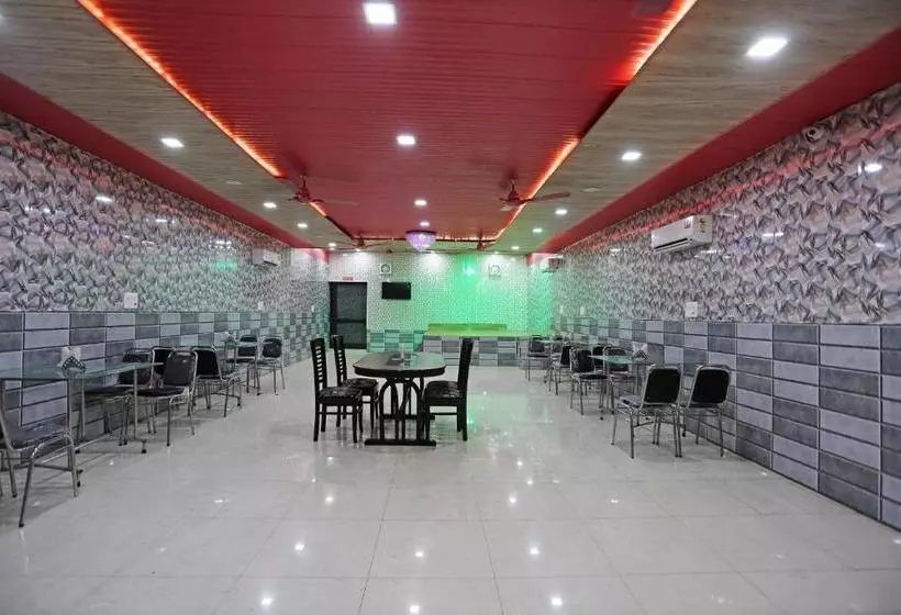 Oyo 10827 Hotel Dev Bhoomi