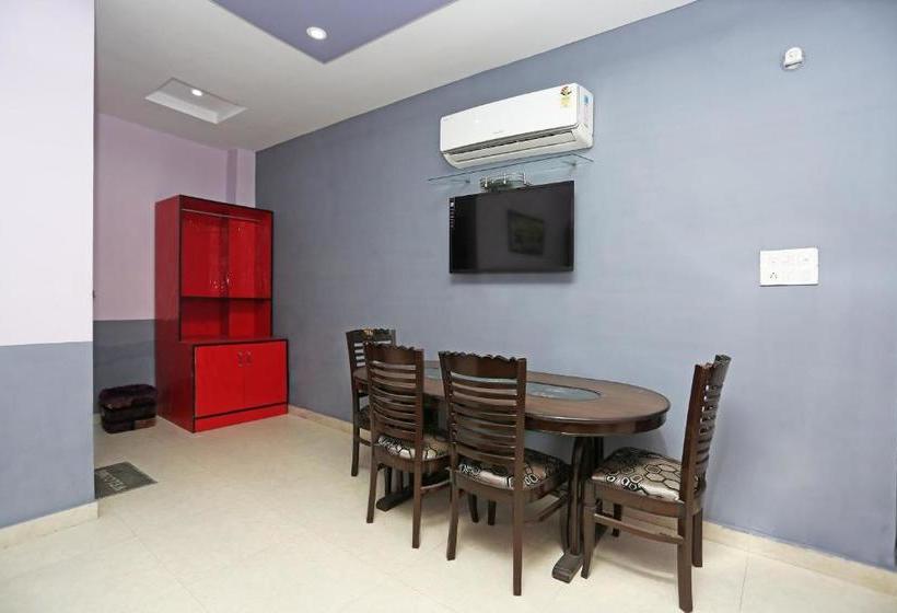 Oyo 10827 Hotel Dev Bhoomi