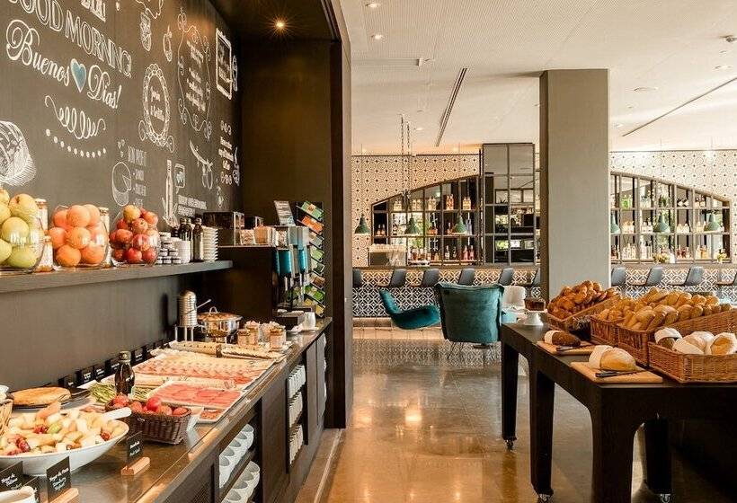 Motel One Barcelonaciutadella
