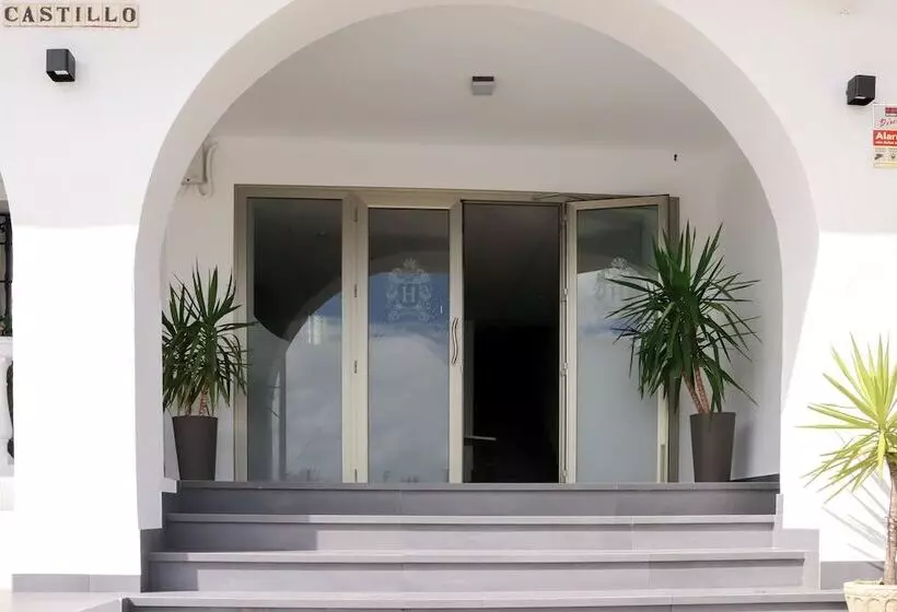 ペンション Hostal Castillo