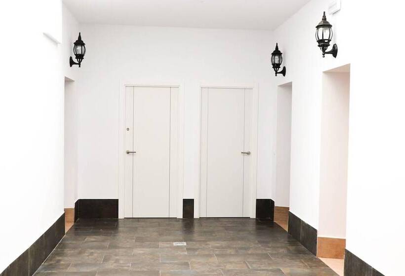 פנסיון Hostal Castillo