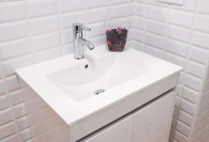 פנסיון Hostal Castillo