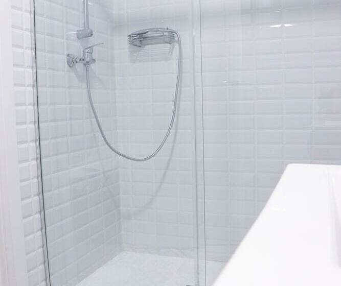 פנסיון Hostal Castillo