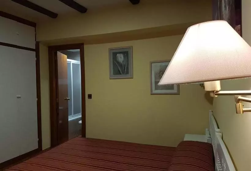 پانسیون Hosteria Doña Conchi