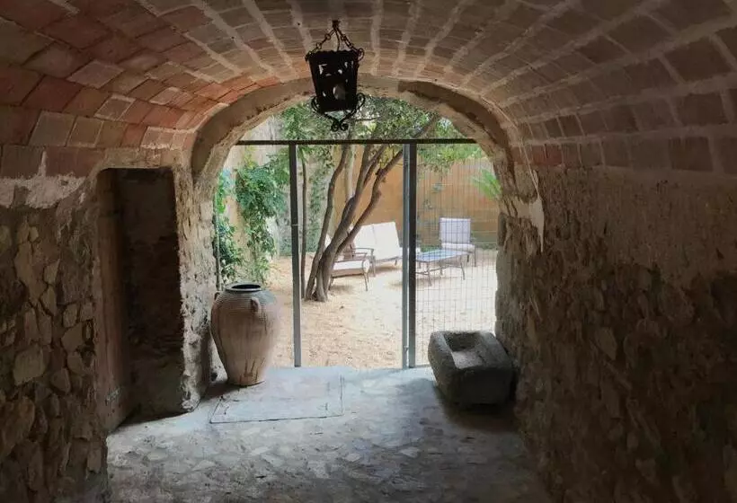 Majatalo Hostal Can Xicu