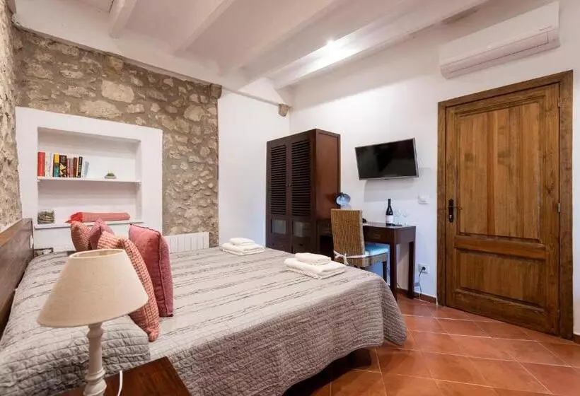 Majatalo Hostal Can Xicu