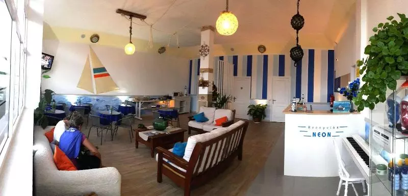 ペンション Hostel Neon Tenerife