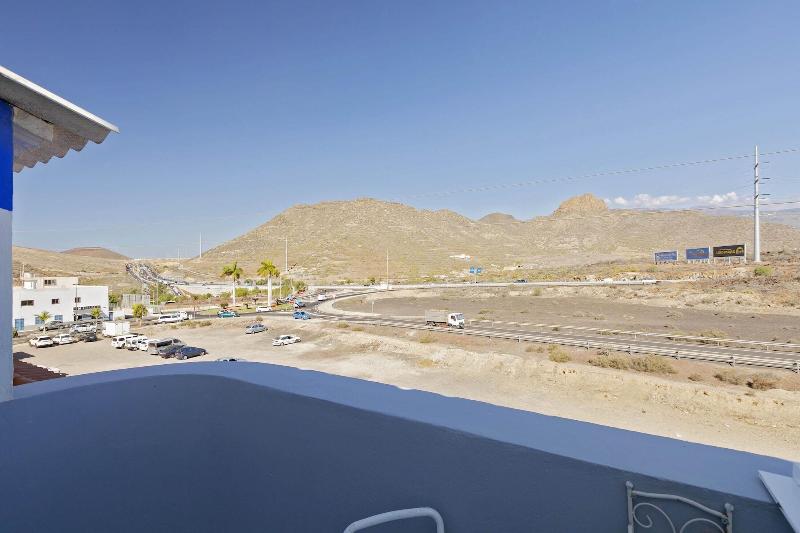 پانسیون Hostel Neon Tenerife