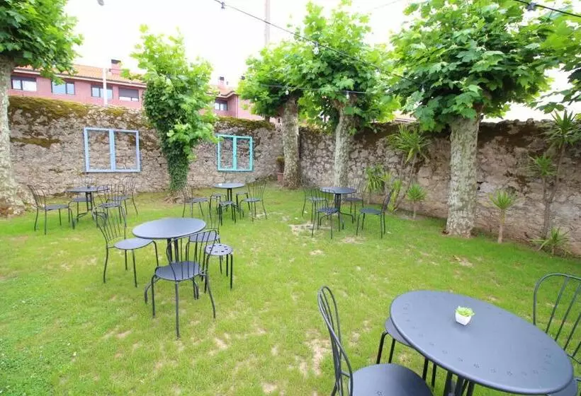 Pensión Las Casitas De Santander