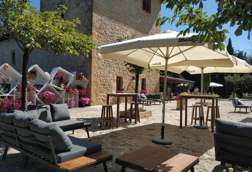 הוסטל Posada Torre Palacio La Taxuela