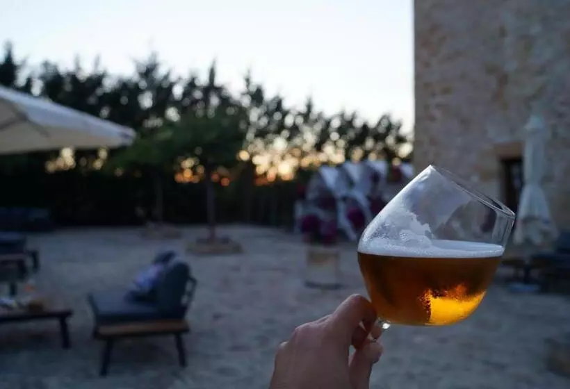 ユースホステル Posada Torre Palacio La Taxuela