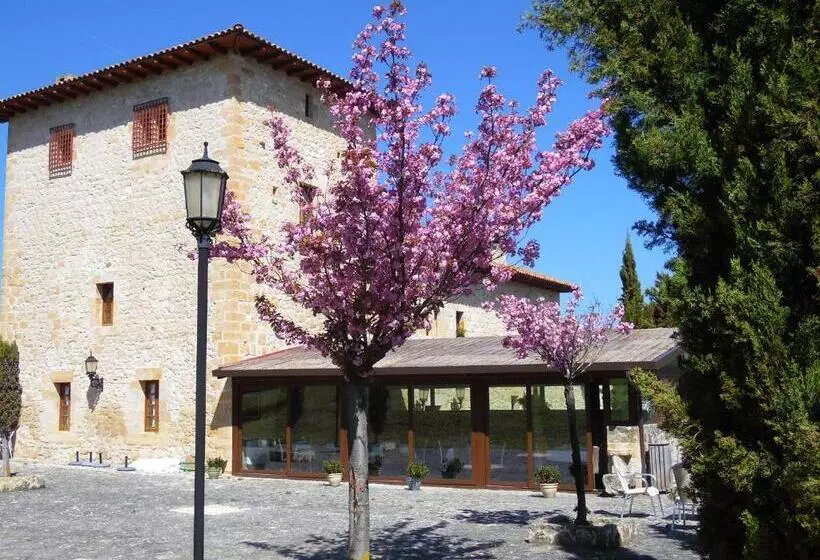 ユースホステル Posada Torre Palacio La Taxuela