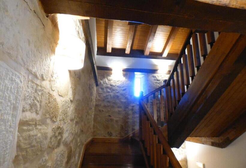 הוסטל Posada Torre Palacio La Taxuela