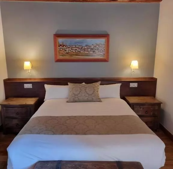 ユースホステル Posada Torre Palacio La Taxuela